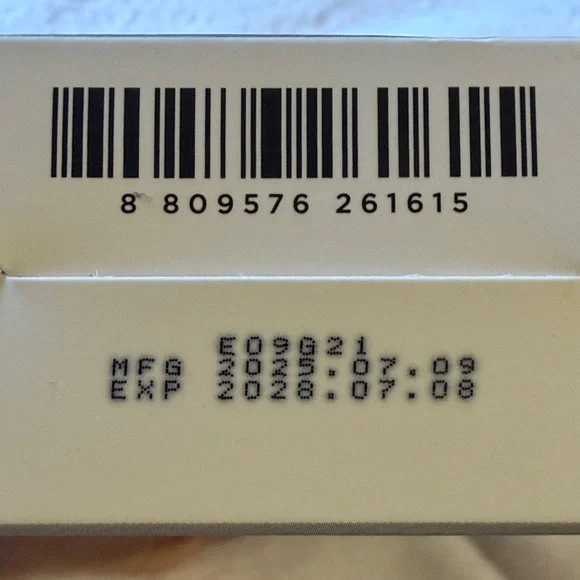 SKIN1004 Madagascar Centella Tone Brightening Capsule Cream - SEALED. BNIB - Picture 4 of 5